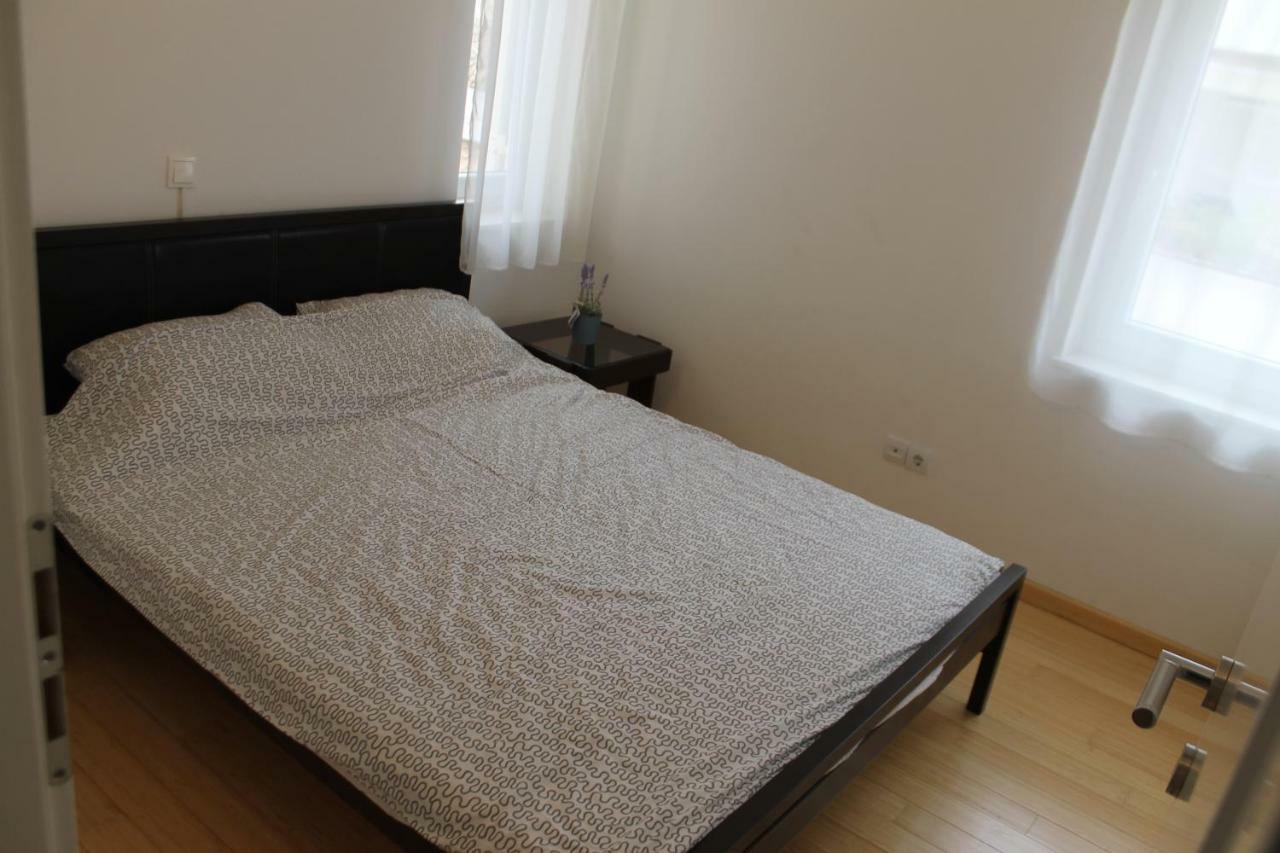 Apartman M&M Stara Novalja Eksteriør billede